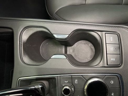 Used 2025 Cadillac XT4 Sport w/ Technology Package image 26