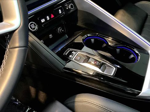 Certified 2025 Audi Q5 Premium Plus AWD/4WD image 17