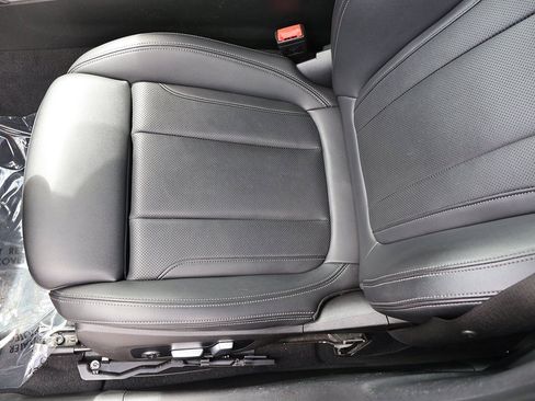 Used 2022 BMW 330i 330i w/ Driving Assistance Package image 32