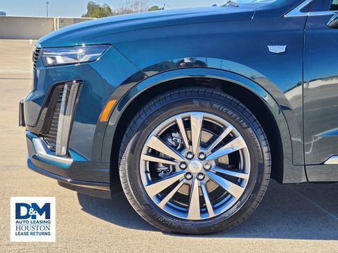 Used 2024 Cadillac XT6 Premium Luxury w/ Technology Package image 4