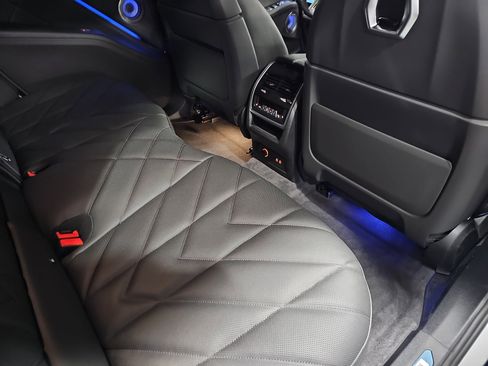 New 2026 BMW XM Label Red image 11