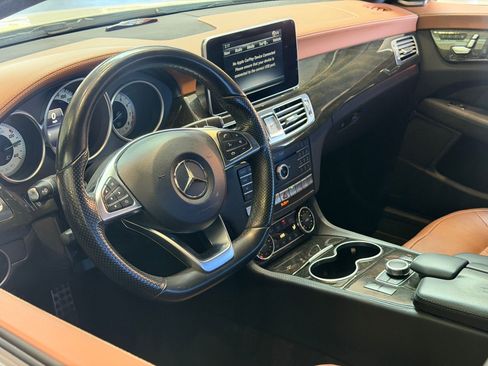Used 2018 Mercedes-Benz CLS 550 image 3