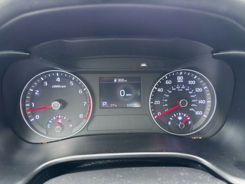 Used 2019 Kia Forte LXS image 18