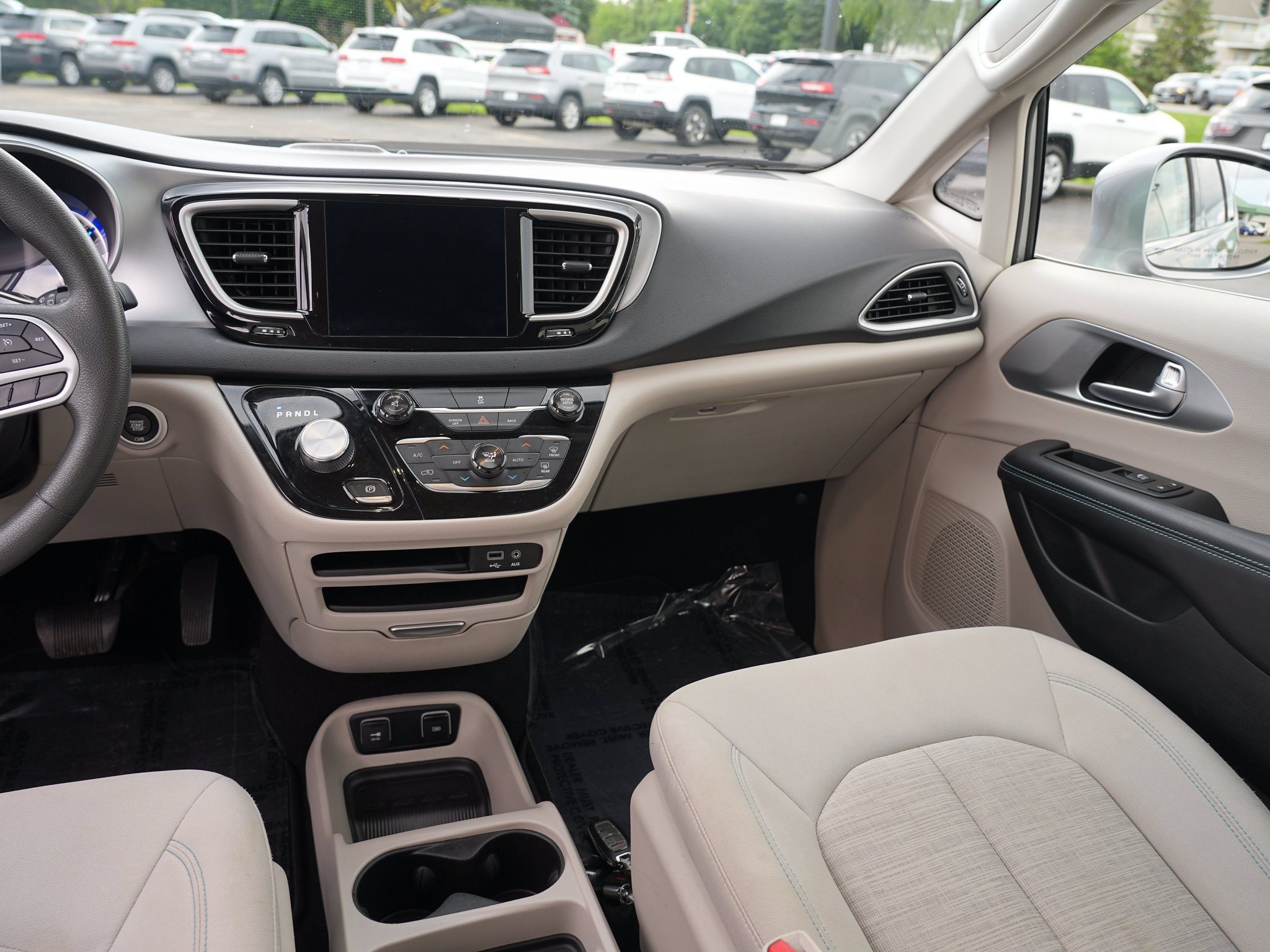 Used 2017 Chrysler Pacifica Touring Plus FWD image 21
