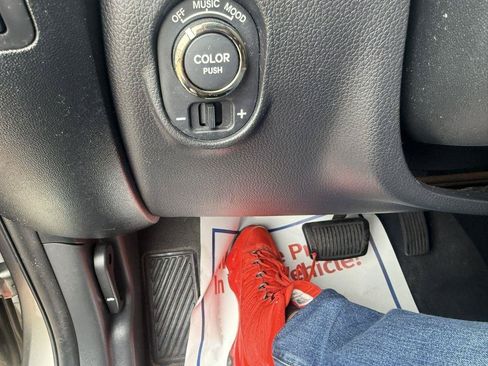Used 2011 Kia Soul + w/ Audio Pkg FWD image 15