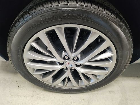 New 2026 Buick Enclave Avenir w/ Super Cruise Package FWD image 3