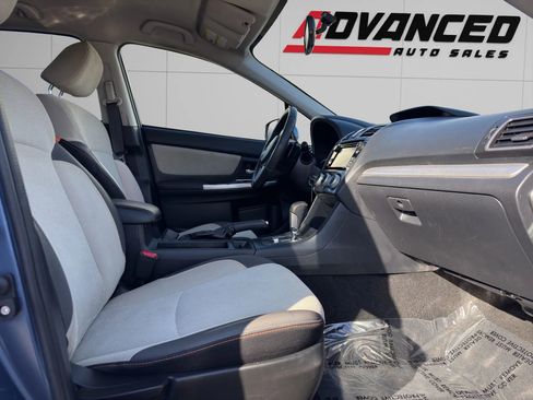 Used 2017 Subaru Crosstrek 2.0i Premium image 14