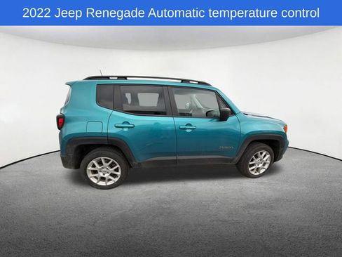 Used 2022 Jeep Renegade Latitude AWD/4WD image 12