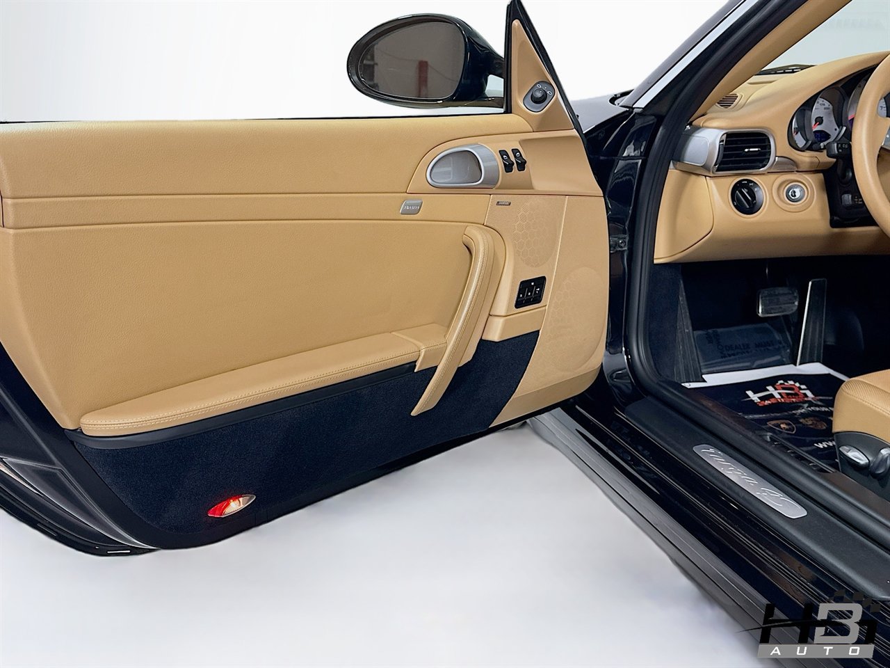 Used 2012 Porsche 911 Targa 4S AWD/4WD image 12