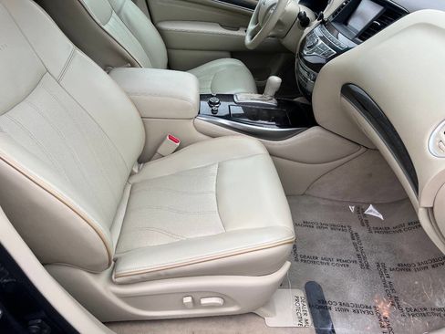 Used 2013 INFINITI JX35 AWD w/ Cargo Pkg image 27
