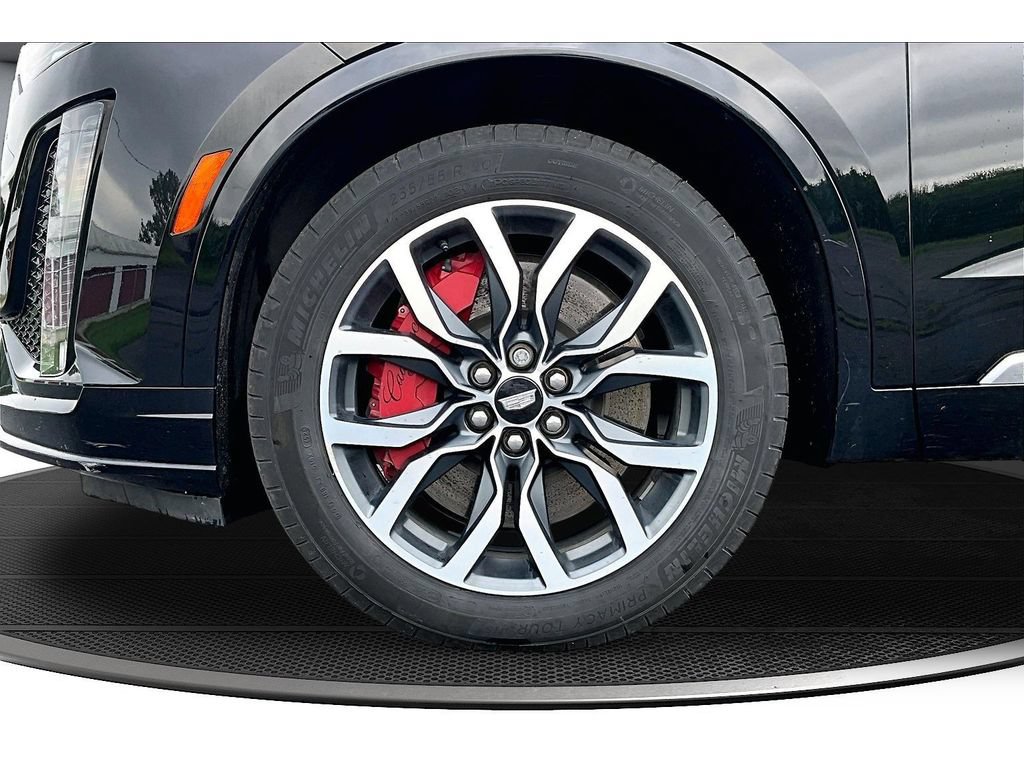Used 2024 Cadillac XT6 Sport w/ LPO, Floor Liner Package AWD/4WD image 46