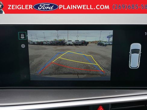 Used 2024 Kia Sorento S FWD image 19