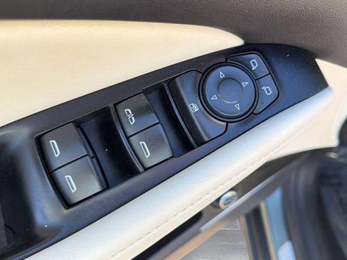 Used 2023 Buick Enclave Essence w/ Experience Buick Package AWD/4WD image 23