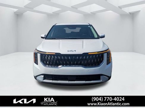 New 2026 Kia Carnival LXS FWD image 8