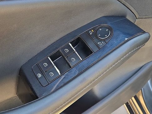 Used 2024 MAZDA MAZDA3 s FWD image 20