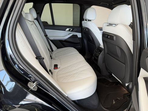 Used 2024 BMW X5 xDrive40i w/ M Sport Package image 53