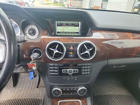 Used 2014 Mercedes-Benz GLK 350 4MATIC image 23