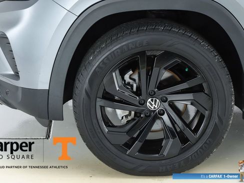 Used 2023 Volkswagen Atlas SE w/ Black Wheel Package FWD image 44