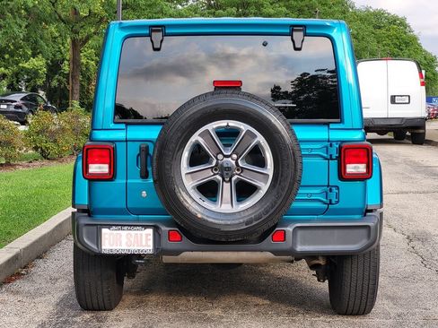 Used 2020 Jeep Wrangler Unlimited Sahara w/ Uconnect 4C Nav & Sound Group AWD/4WD image 6