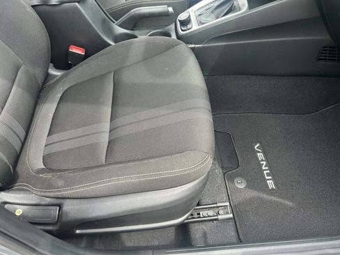Used 2020 Hyundai Venue SEL w/ Convenience + Premium Package FWD image 28