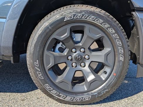 New 2026 RAM 1500 Big Horn AWD/4WD image 9