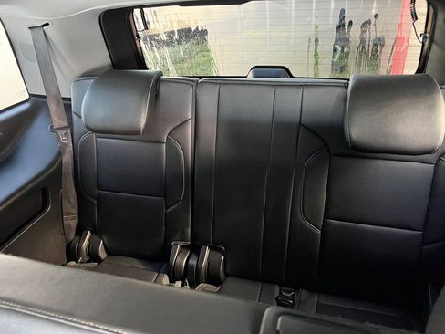 Used 2018 GMC Yukon SLT image 33