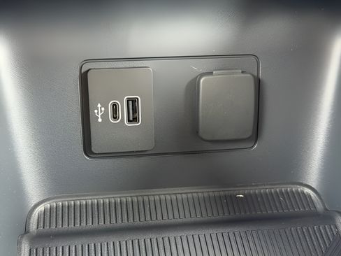 New 2026 Ford Explorer Active w/ Active Comfort Package AWD/4WD image 18