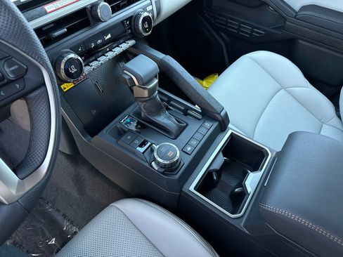 New 2026 Toyota Tacoma Limited AWD/4WD image 17