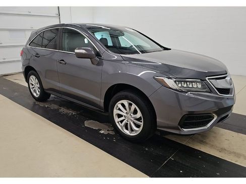 Used 2018 Acura RDX AWD image 3
