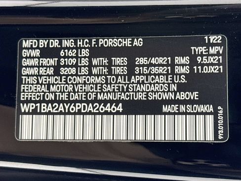 Certified 2023 Porsche Cayenne Coupe AWD/4WD image 33
