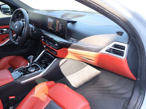 Used 2025 BMW M3 Competition AWD/4WD image 28