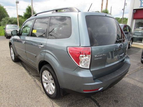 Used 2013 Subaru Forester 2.5X Limited AWD/4WD image 26