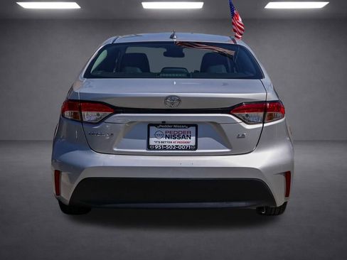 Used 2024 Toyota Corolla LE FWD image 5