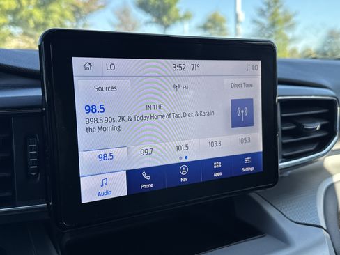 Used 2023 Ford Explorer XLT w/ Equipment Group 202A image 14