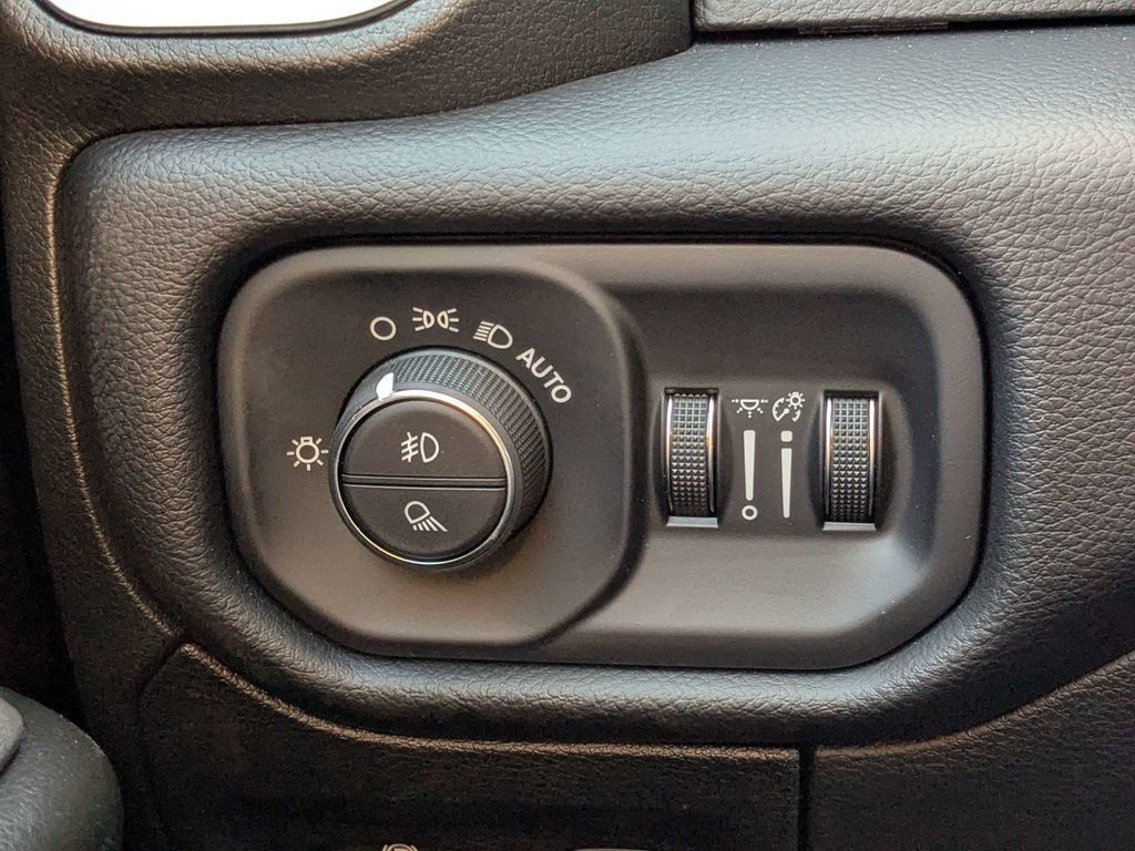 New 2026 RAM 1500 Big Horn AWD/4WD image 20