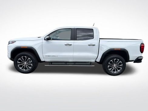 New 2026 GMC Canyon Denali AWD/4WD image 2