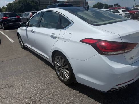 Used 2018 Genesis G80 5.0 Ultimate RWD image 5