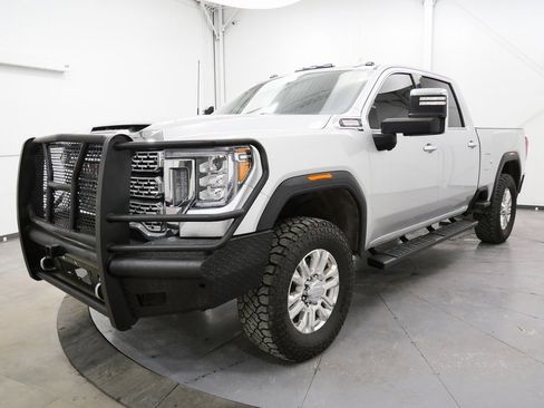 Used 2022 GMC Sierra 2500 Denali image 3