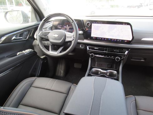 New 2026 Chevrolet Traverse High Country FWD image 13
