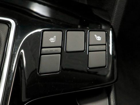 Used 2025 Kia Sportage EX w/ Premium Package FWD image 4
