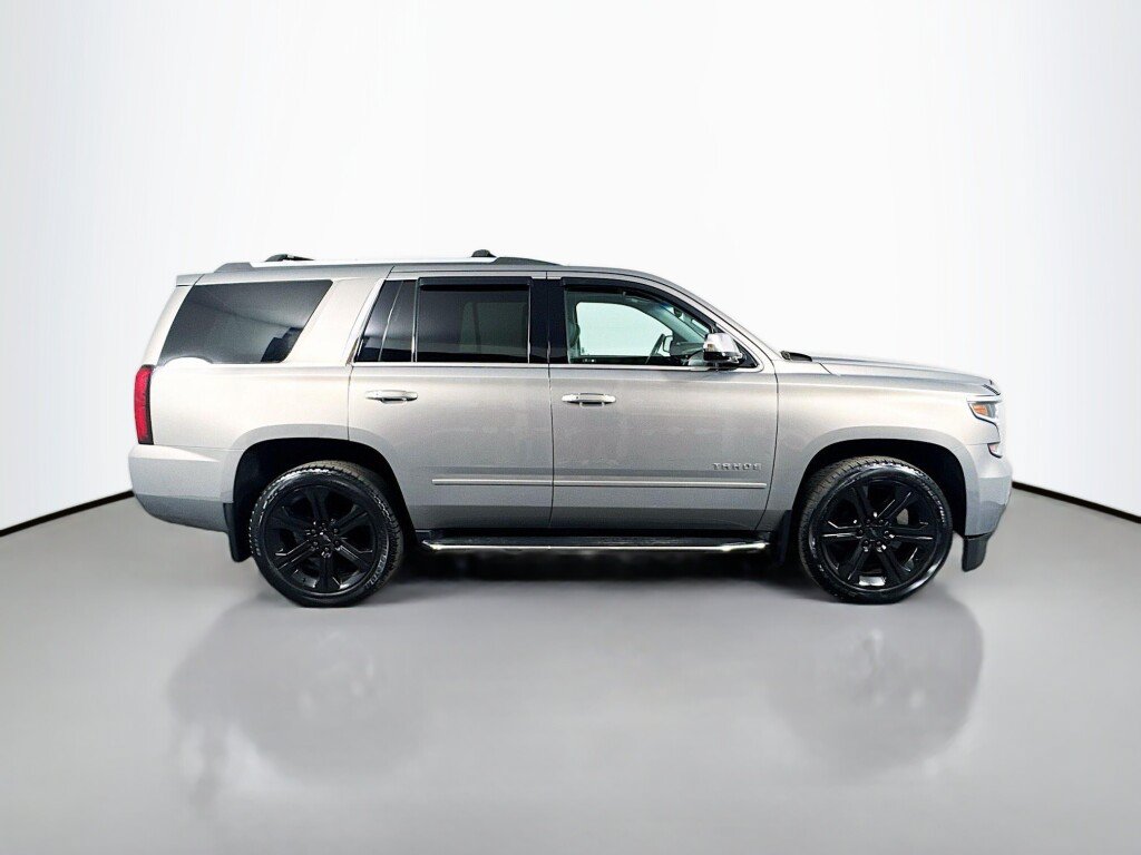 Used 2019 Chevrolet Tahoe Premier AWD/4WD image 6