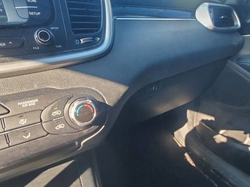 Used 2016 Kia Sorento AWD image 22