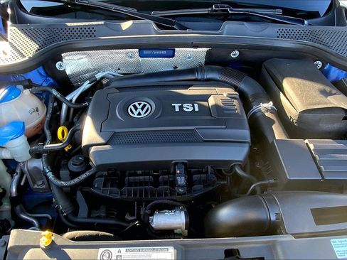 Used 2014 Volkswagen Beetle R-Line image 10