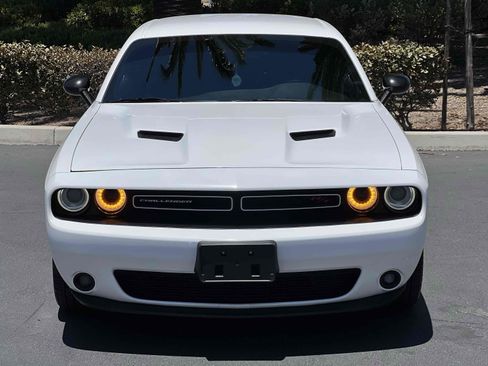 Used 2017 Dodge Challenger R/T RWD image 12