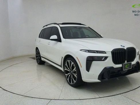 Used 2024 BMW X7 xDrive40i w/ M Sport Package AWD/4WD image 69