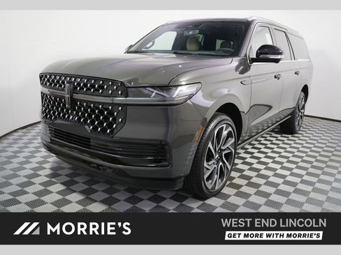 New 2026 Lincoln Navigator L Black Label AWD/4WD image 1
