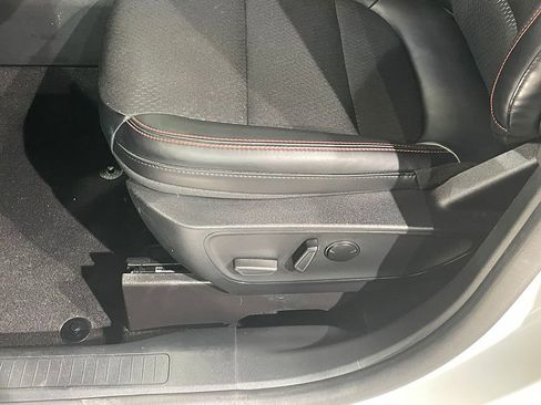 Used 2025 Ford Escape ST-Line w/ Tech Pack #1 AWD/4WD image 21