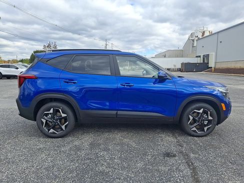 New 2026 Kia Seltos S image 9