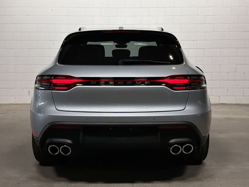 Certified 2026 Porsche Macan AWD/4WD image 8