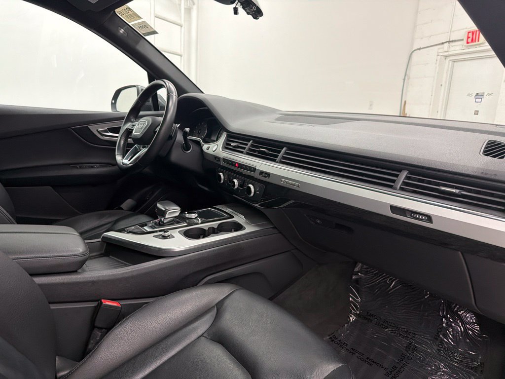 Used 2019 Audi Q7 2.0T Premium w/ Convenience Package AWD/4WD image 37